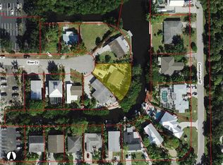 88 River Ct, Naples, FL 34110