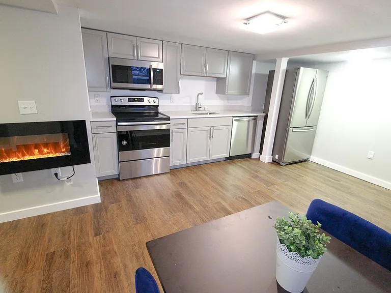 230 Bryant Ave — Photo 36