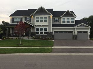8640 Ambergate Dr, Victoria, MN 55386