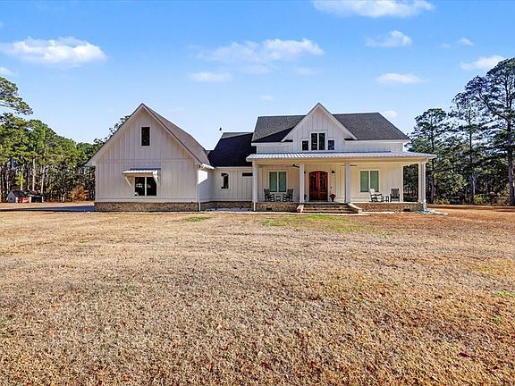 5th image of 861 Saint Paul Rd