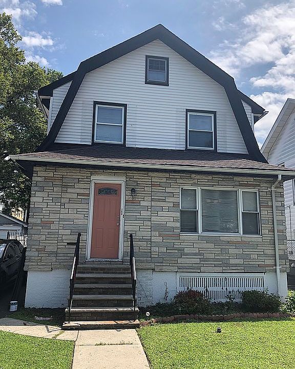 1st image of 160 Freeman Ave