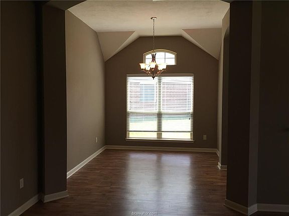 5th image of 3814 Snowdance Ct