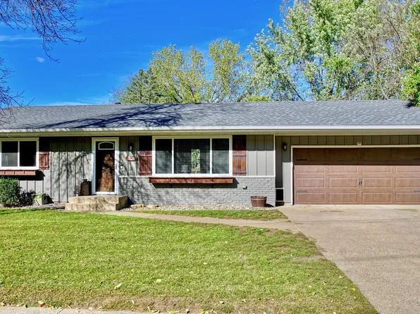 1020 Pioneer Rd, Red Wing, MN 55066