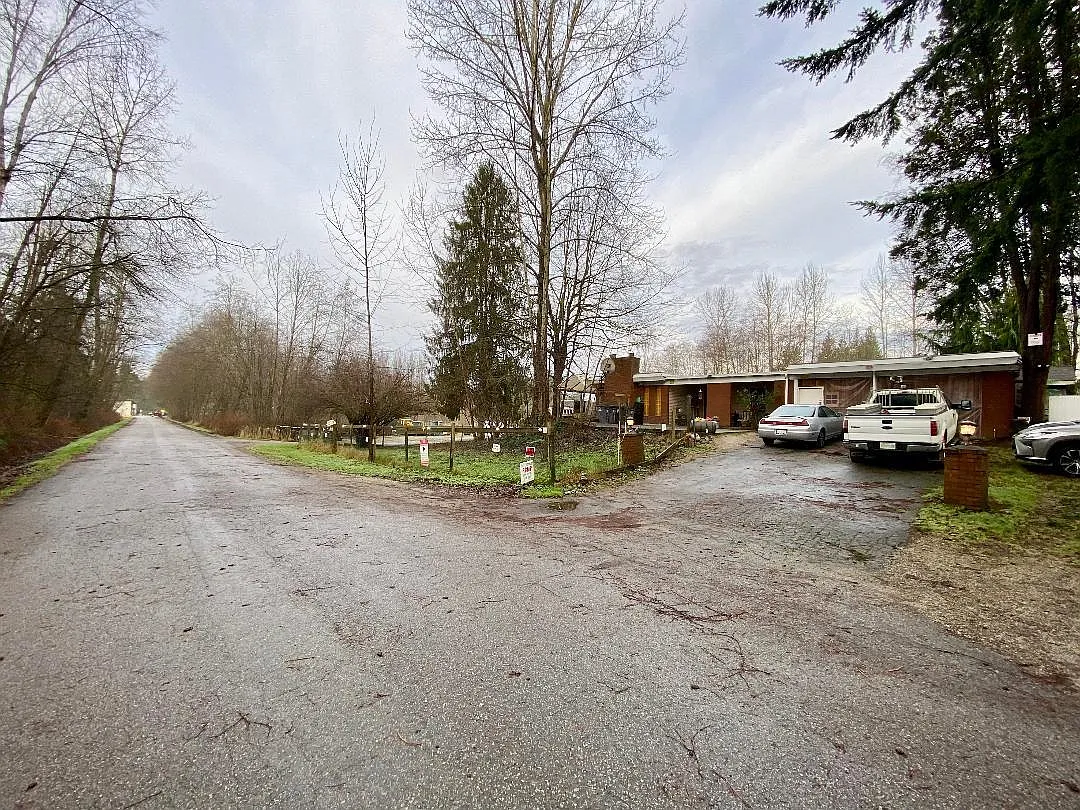 18507 28th Ave photo 1