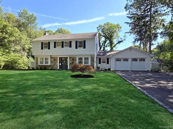 5 Stratton Court, Stony Brook, NY 11790