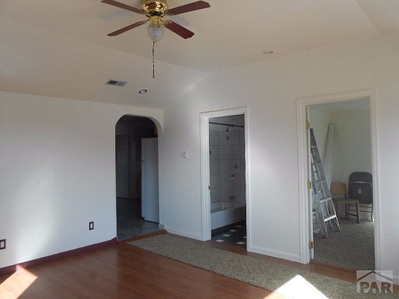 5th image of 2807 E 15th St