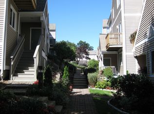 69 Glenrock Rd, Norwalk, CT 06850