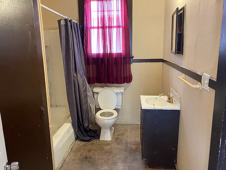 311 Maxwell Ave — Photo 5