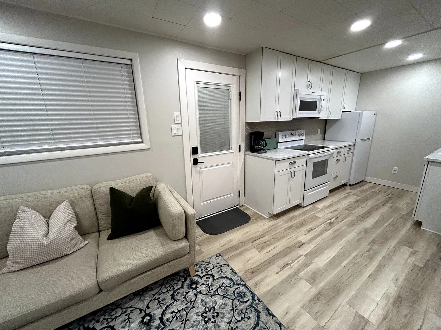 7183 S Cavalier Cir — Photo 4