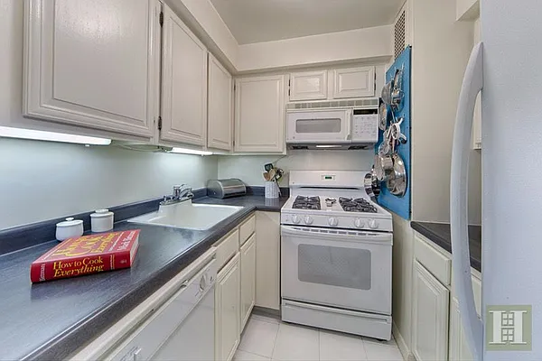 Rented by Halstead Real Estate | media 3