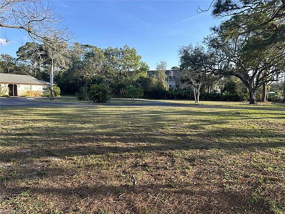 4th image of 6624 Trail BLVD