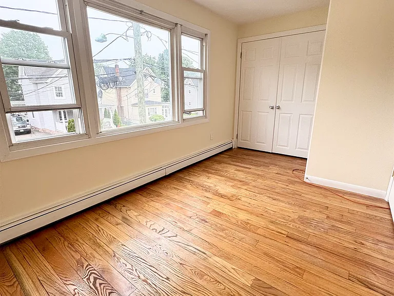85 Bogart Ave #2 — Photo 5