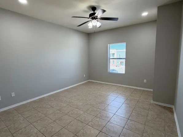 220 S Coyote Ave, La Joya, TX