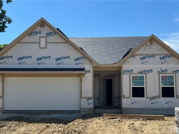 1701 Chevington Chase, Tipp City, OH 45371