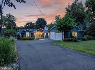 3924 W Shore Dr, Edgewater, MD 21037