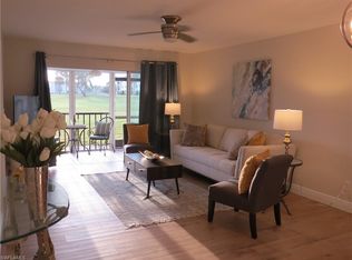 21 High Point Cir E APT 108, Naples, FL 34103