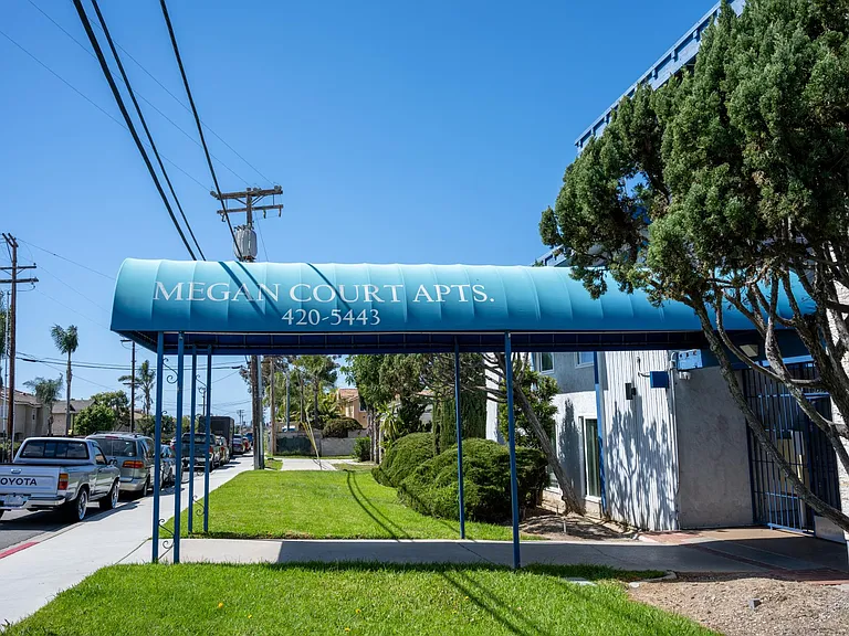 Megan Court Apartments — Photo 19