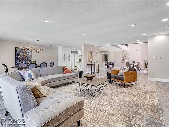 5th image of 786 Vegas Valley Dr
