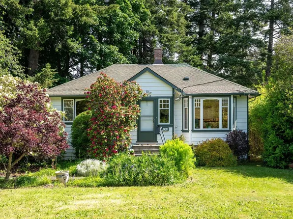 713 Kangaroo Rd, Metchosin, BC V9C 4E2
