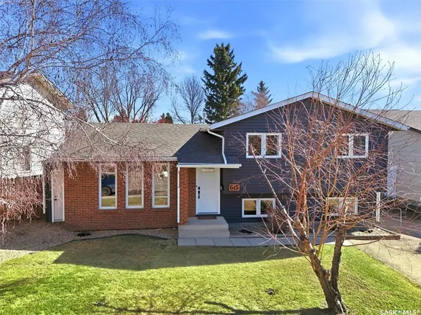 615 Kingsmere BOULEVARD, Saskatoon, SK S7J 4E7