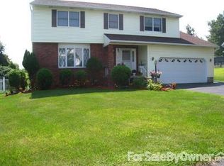 47 Celeste Dr, Rensselaer, NY 12144