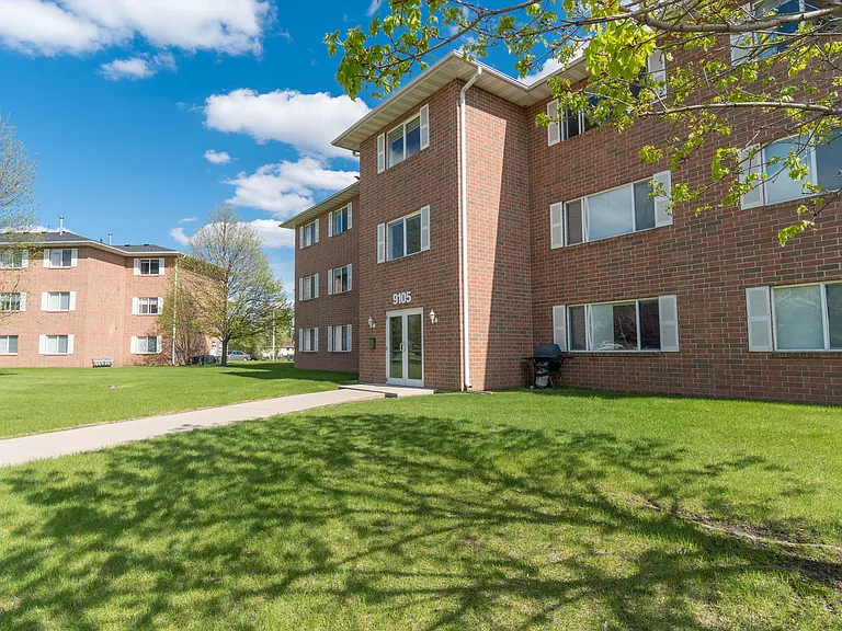 Campus Court Condos - 9025-4 — Photo 14