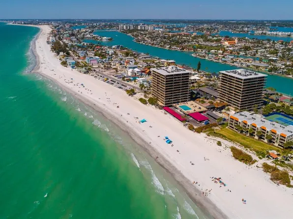 7650 Bayshore Dr #1105 & 1106, Treasure Island, FL 33706