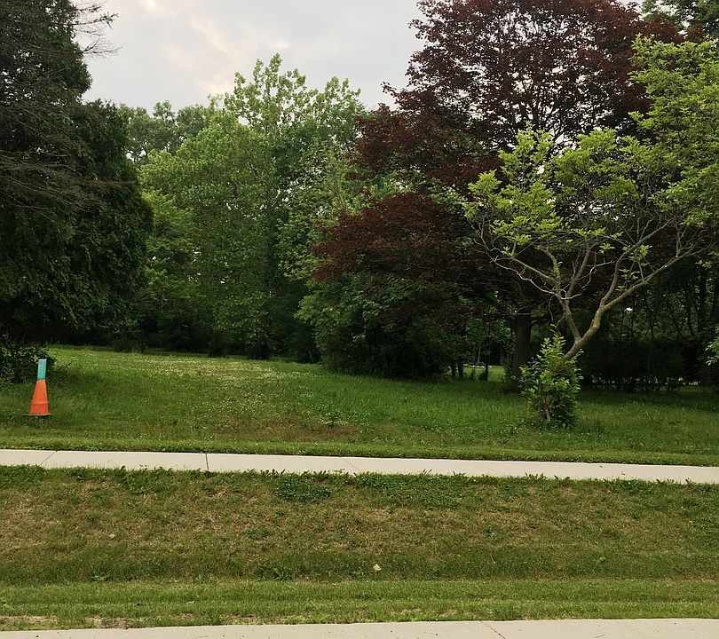 1st image of 2072 Grange Ave