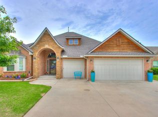 9104 NW 83rd St, Yukon, OK 73099