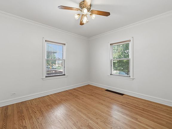 5th image of 5350 N Oriole Ave