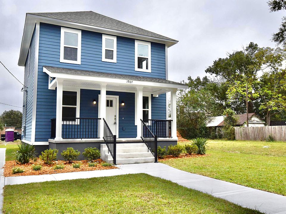 1st image of 1907 Grayson St #1907