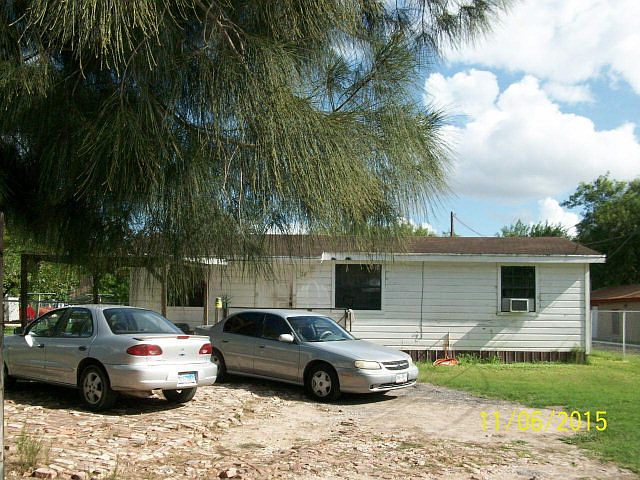 1st image of 28 Midway Dr