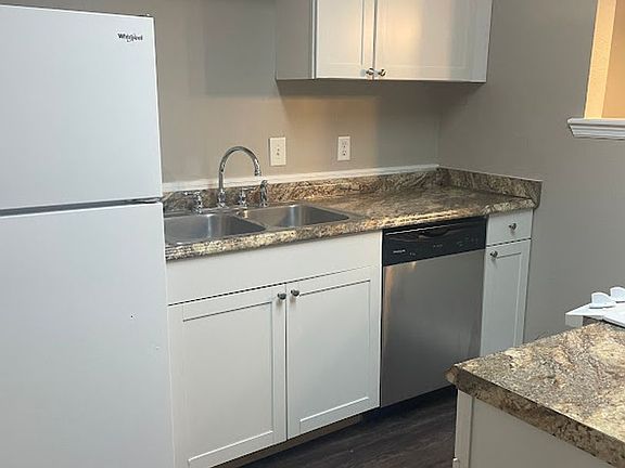 2nd image of 2723 Folts Dr APT 125