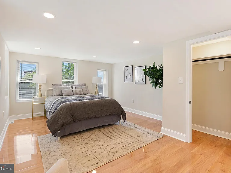 1102B Carroll St #B — Photo 32