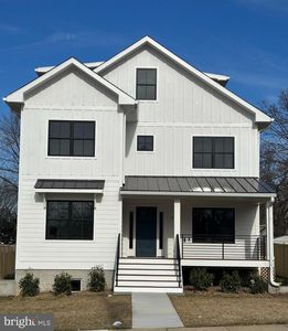2917 18th St S, Arlington, VA, 22204