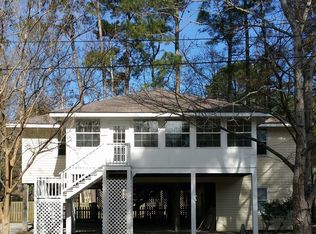 1014 Moss Dr, Surfside Beach, SC 29575