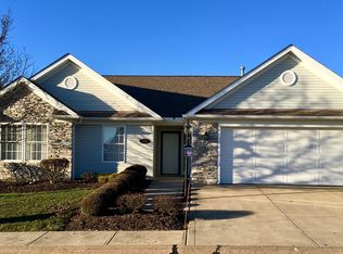 325 Falling Leaf Dr, Seven Hills, OH 44131