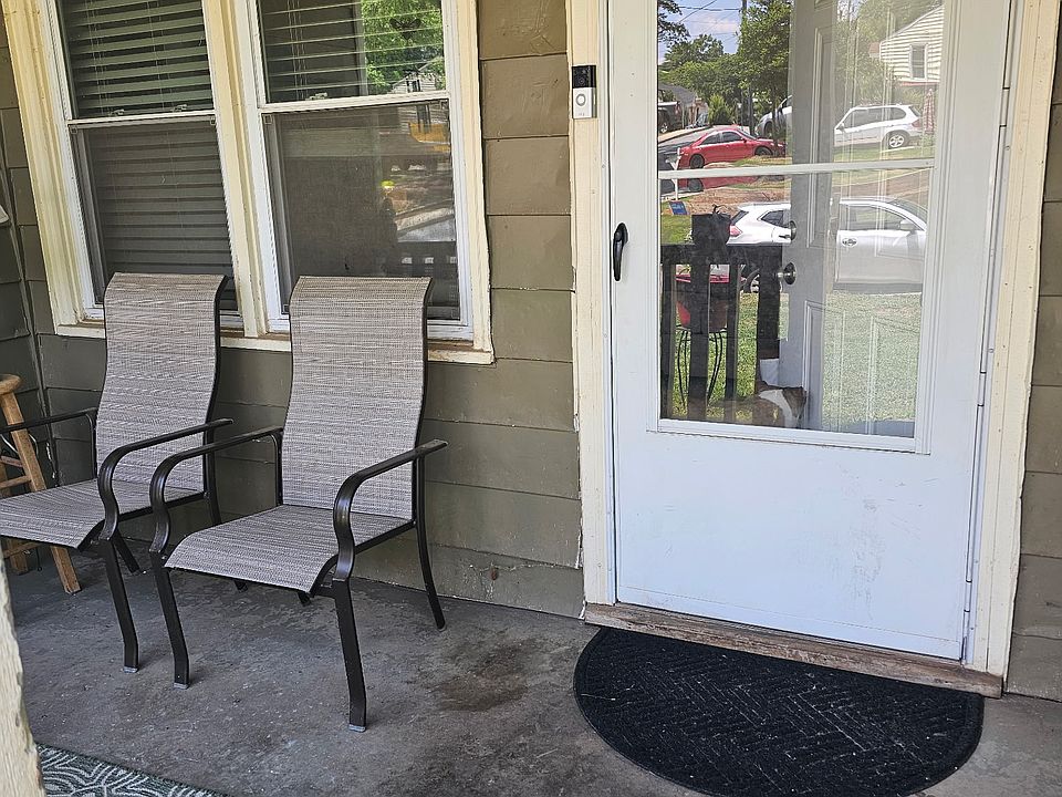 1st image of 618 Frasier St SE
