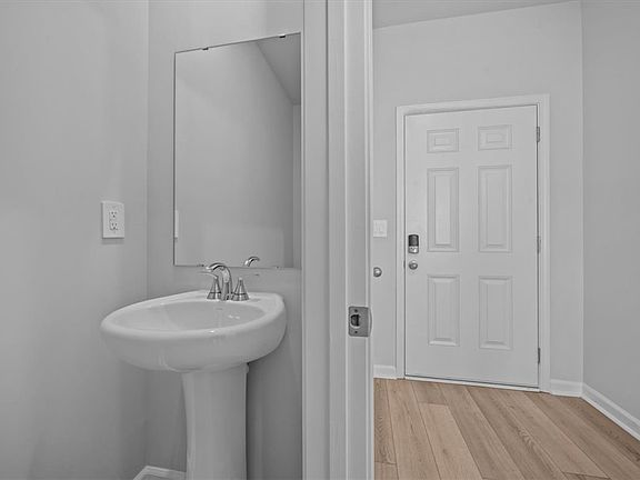 3rd image of 2 Angel Wood Dr