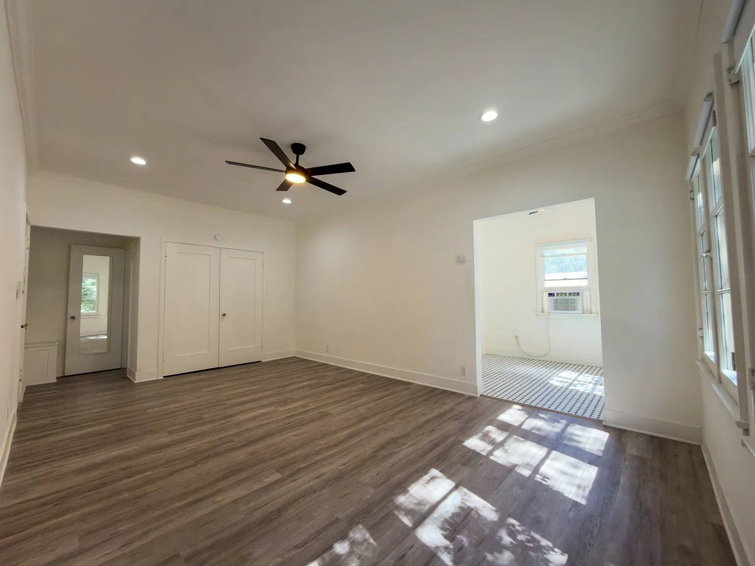 545 North Marengo Avenue - 1 — Photo 4