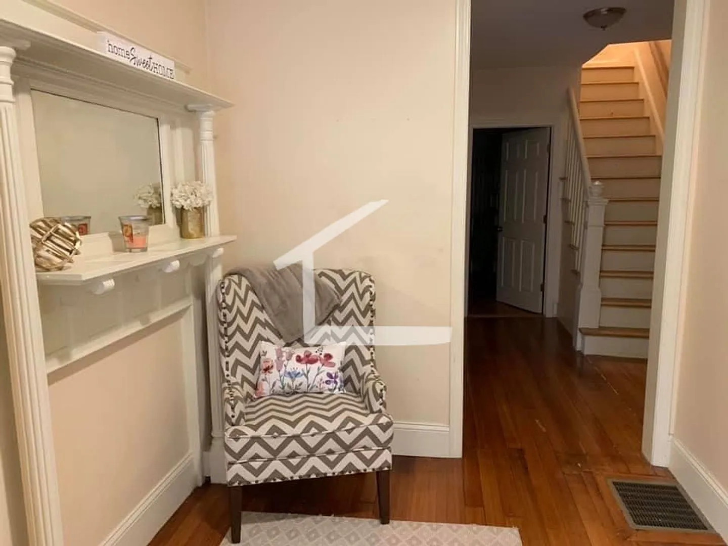 Gorgeous Brighton 3 Bed With Included Parking Available 9/1/26 — Photo 3