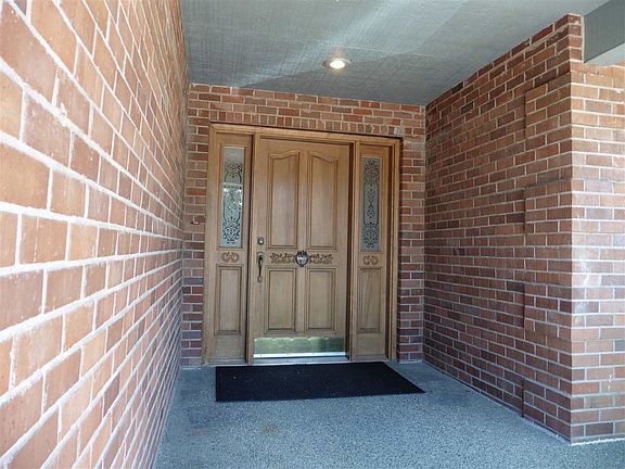 5th image of 3421 E Tara Dr
