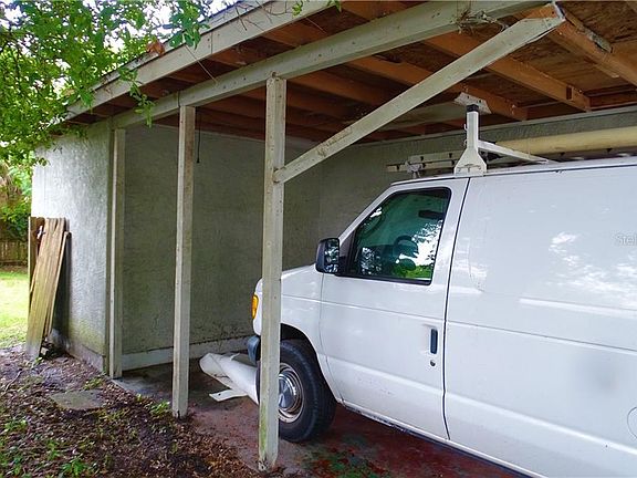 3rd image of 2723 53rd Ave N