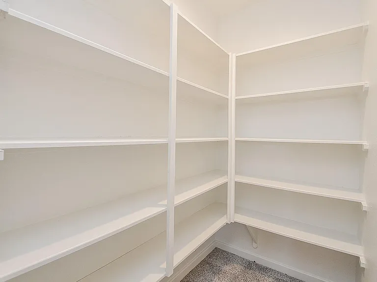 6807 Vista Ledge Dr — Photo 19