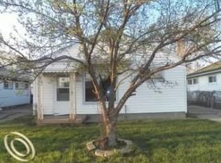 11884 Garfield St, Riverview, MI 48193