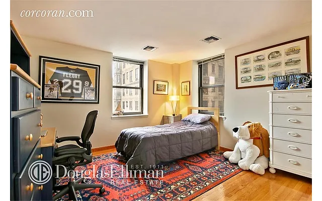 Rented by Douglas Elliman | media 24