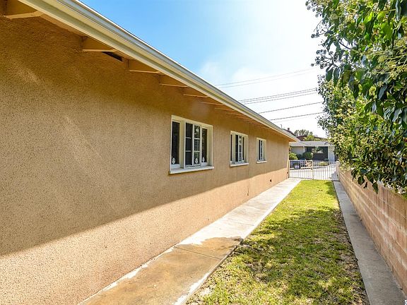 4th image of 1251 W Grand Vista Way