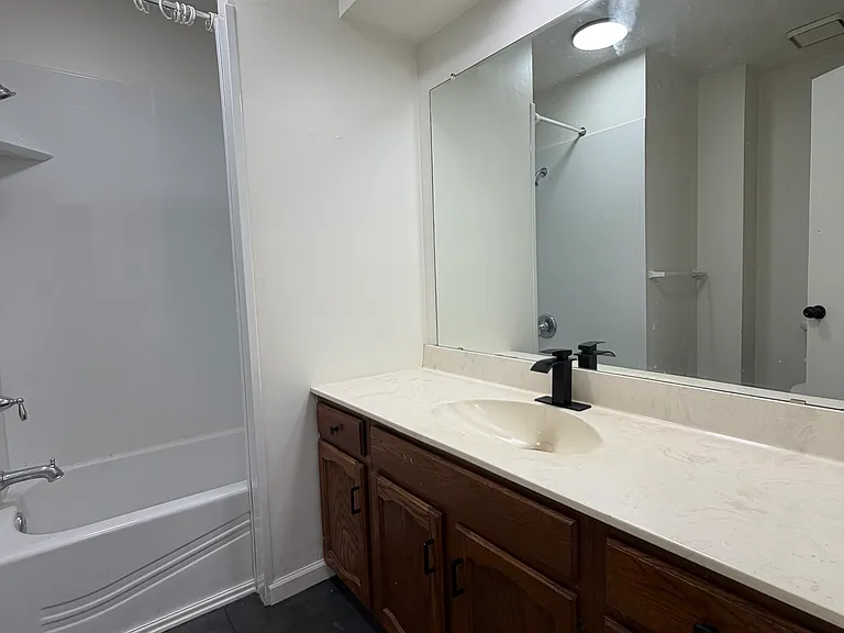 9210 Central St — Photo 10
