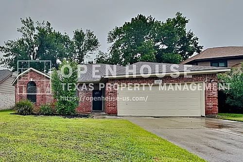 2015 Creston Dr Photo 1