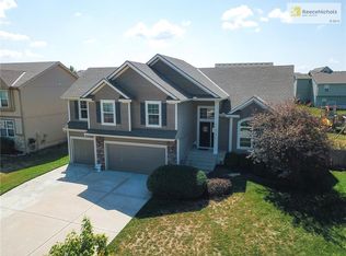 8107 NE 102nd Ter, Kansas City, MO 64157